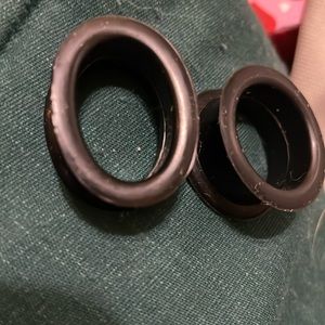 🖤Black Silicon 7/8” Tunnel Gauges🖤